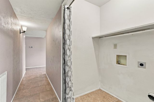 5149 Bartlett Drive, The Colony, TX 75056