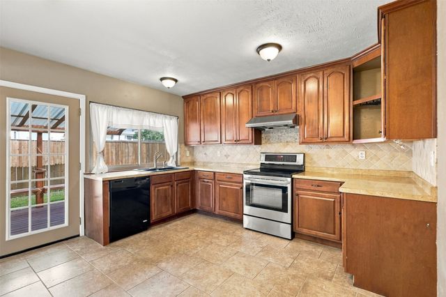 5149 Bartlett Drive, The Colony, TX 75056