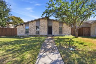 5149 Bartlett Drive, The Colony, TX 75056