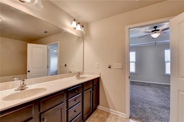 2520 Morgan Chase Drive, Buford, GA 30519