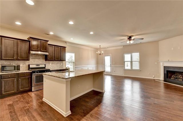 2520 Morgan Chase Drive, Buford, GA 30519