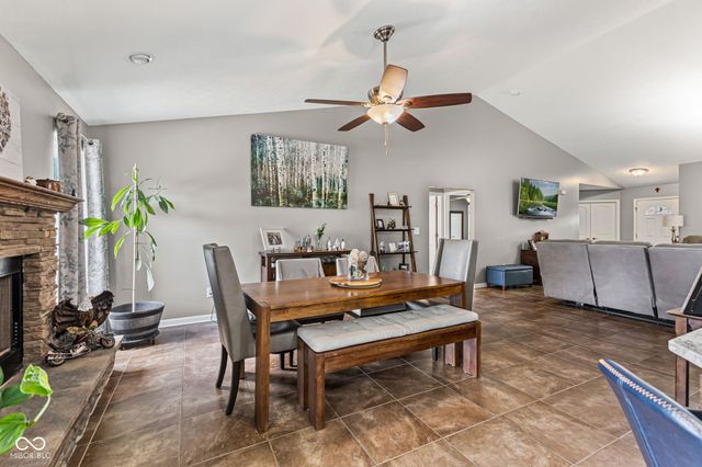 6896 Wilmot Lane, Avon, IN 46123