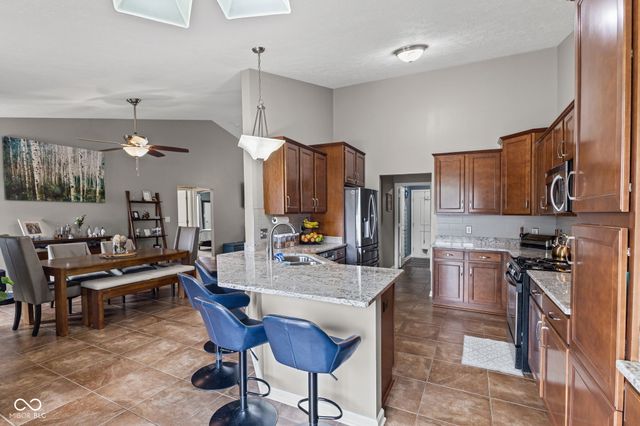 6896 Wilmot Lane, Avon, IN 46123