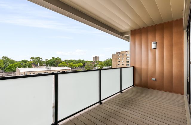 835 E Lake Street 312, Oak Park, IL 60301