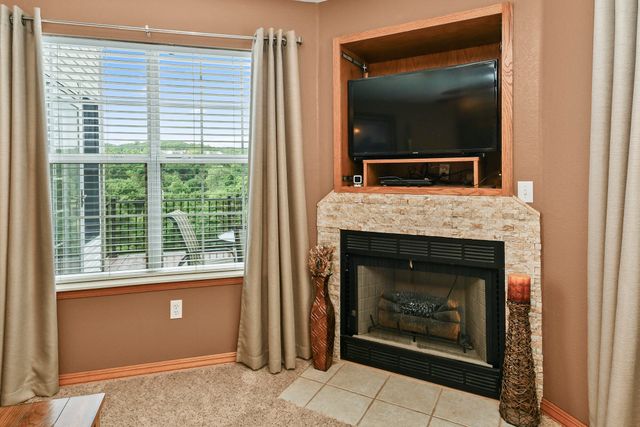 351 S Wildwood Drive Bldg 12 Unit 2, Branson, MO 65616