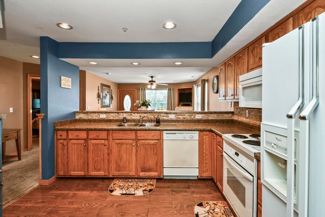 351 S Wildwood Drive Bldg 12 Unit 2, Branson, MO 65616