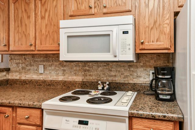 351 S Wildwood Drive Bldg 12 Unit 2, Branson, MO 65616