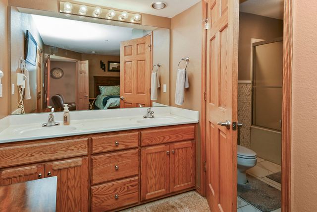 351 S Wildwood Drive Bldg 12 Unit 2, Branson, MO 65616