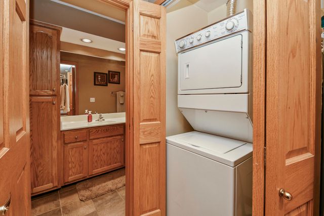351 S Wildwood Drive Bldg 12 Unit 2, Branson, MO 65616