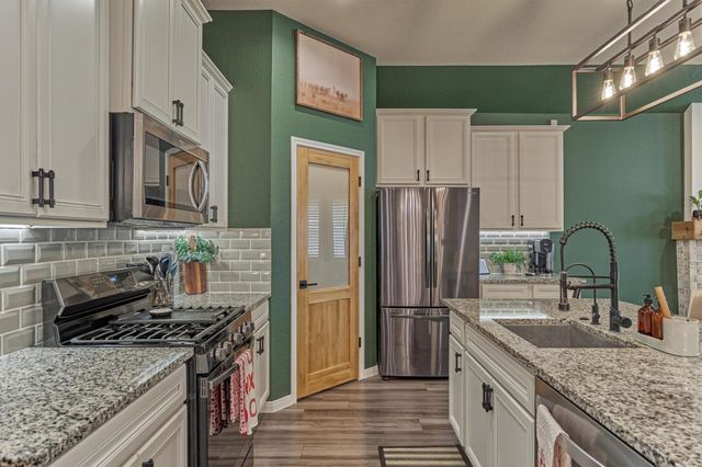 20112 Crystal Falls Court, Montgomery, TX 77316