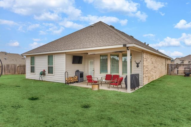 20112 Crystal Falls Court, Montgomery, TX 77316