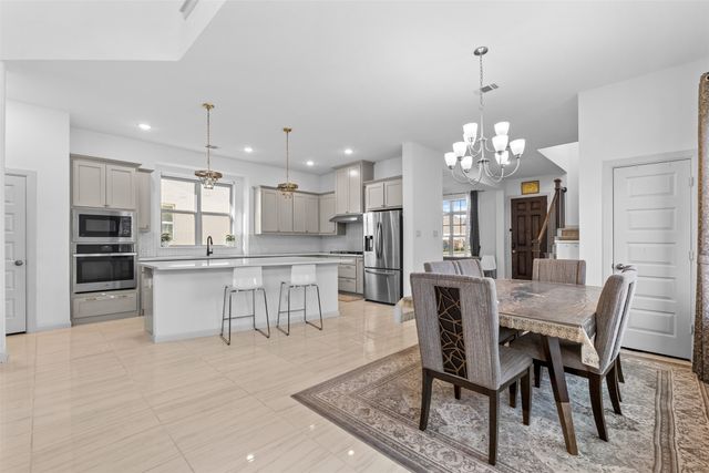 4315 Smokey Quartz Lane, Arlington, TX 76005