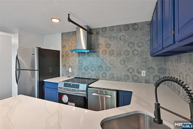 384 Trenton Avenue 3E, Paterson, NJ 07503