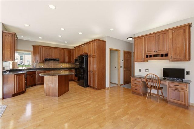 9101 Settlers Road, Madison, WI 53717