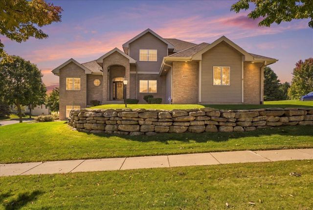 9101 Settlers Road, Madison, WI 53717