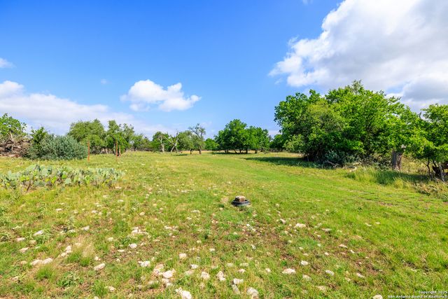 8218 N US HWY 87, Fredericksburg, TX 78624