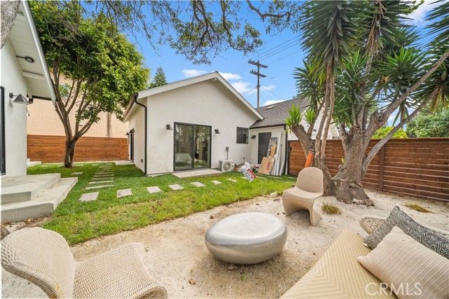 2203 Pelham Avenue, Los Angeles, CA 90064