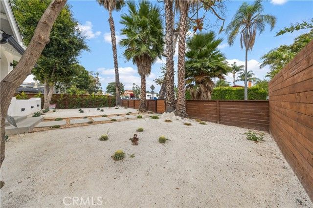 2203 Pelham Avenue, Los Angeles, CA 90064