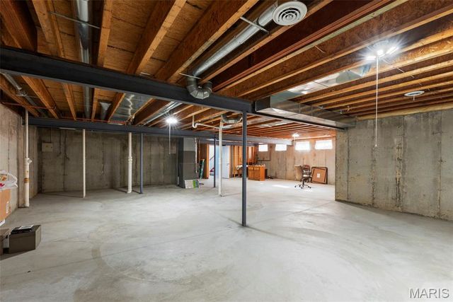 5939 Stephanie Green Court, Mehlville, MO 63129