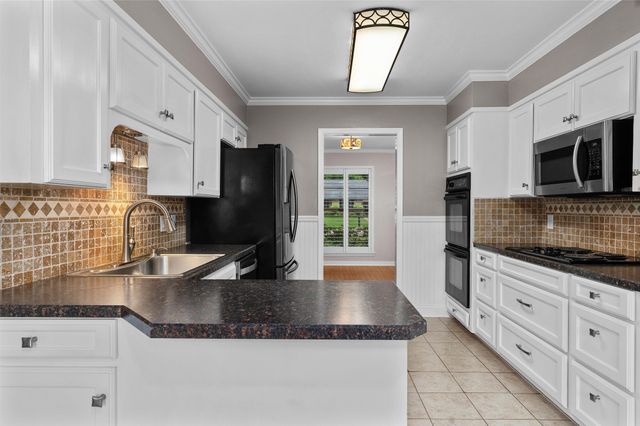 524 Rock Hollow Drive, Shreveport, LA 71115