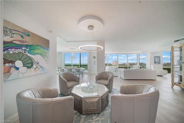 7515 Pelican Bay BLVD # 8A, Naples, FL 34108