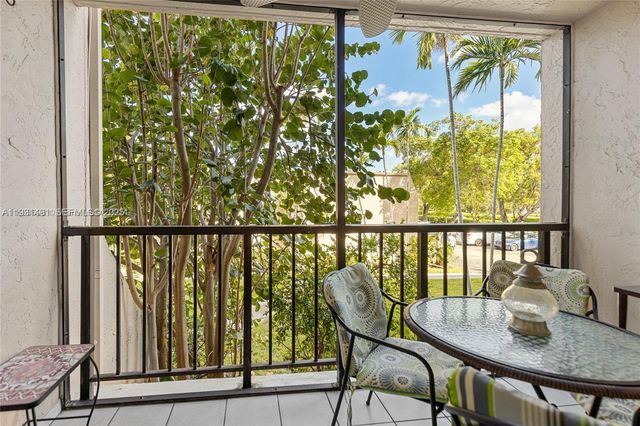 2101 Atlantic Shores Blvd 218, Hallandale Beach, FL 33009