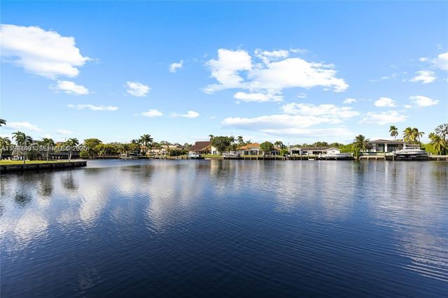 2101 Atlantic Shores Blvd 218, Hallandale Beach, FL 33009