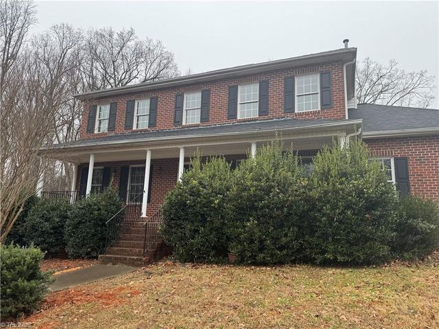 110 Chestnut Hill Court, Winston-salem, NC 27106