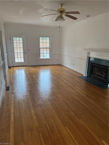 110 Chestnut Hill Court, Winston-salem, NC 27106