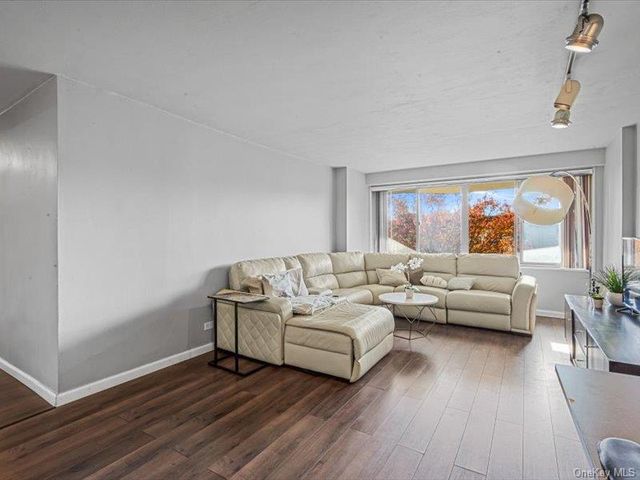 18-15 215th Street 1-P, Bayside, NY 11360