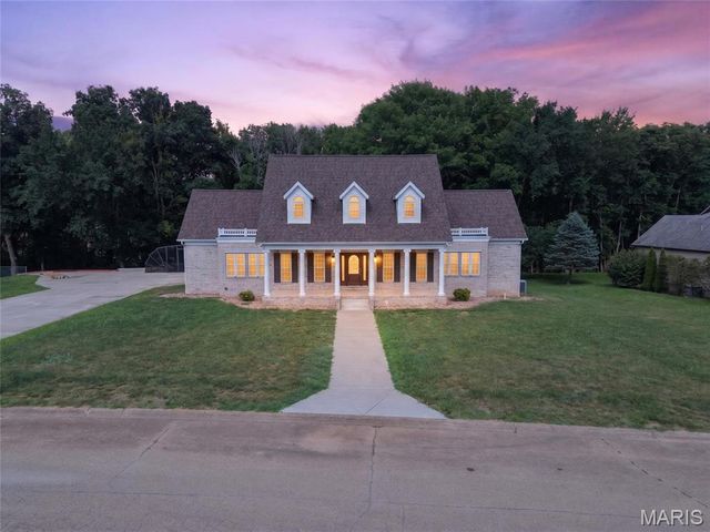 412 Willow Creek Drive, Farmington, MO 63640
