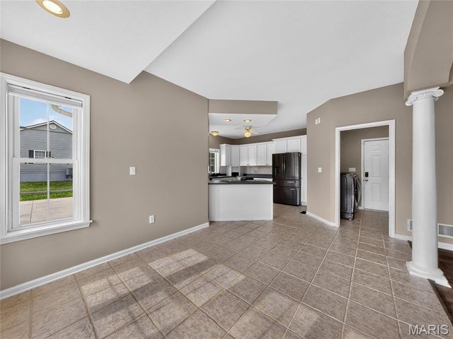 412 Willow Creek Drive, Farmington, MO 63640