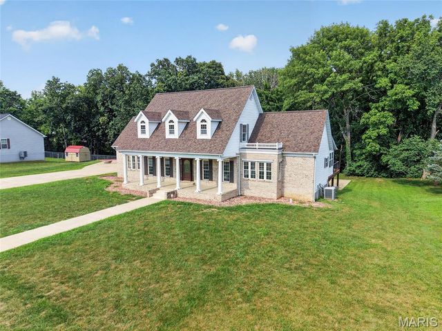 412 Willow Creek Drive, Farmington, MO 63640