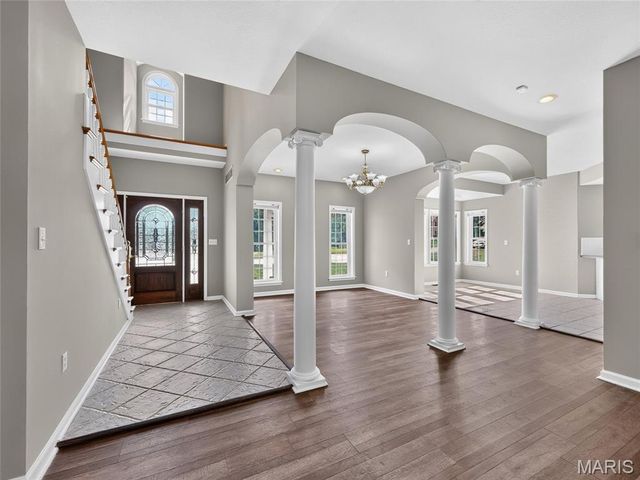412 Willow Creek Drive, Farmington, MO 63640