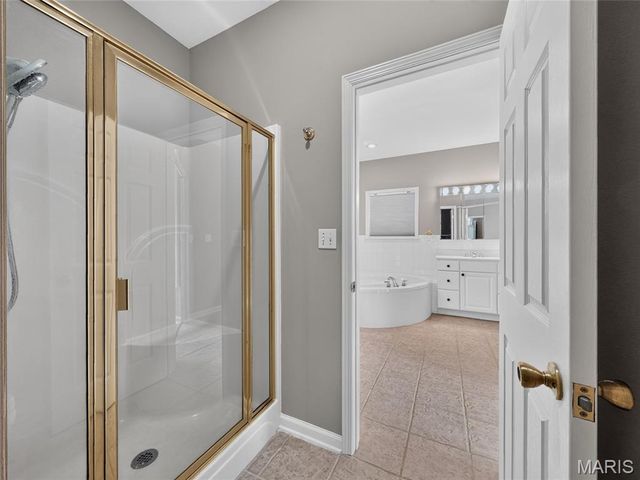 412 Willow Creek Drive, Farmington, MO 63640