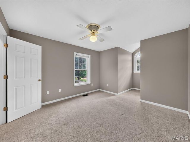 412 Willow Creek Drive, Farmington, MO 63640
