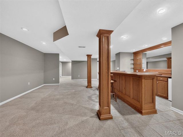 412 Willow Creek Drive, Farmington, MO 63640