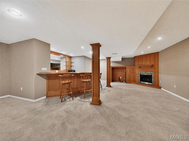 412 Willow Creek Drive, Farmington, MO 63640