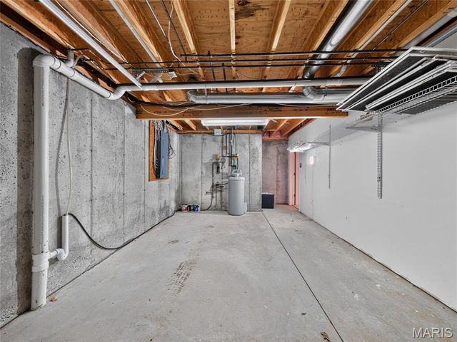412 Willow Creek Drive, Farmington, MO 63640