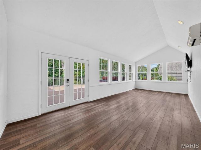 412 Willow Creek Drive, Farmington, MO 63640