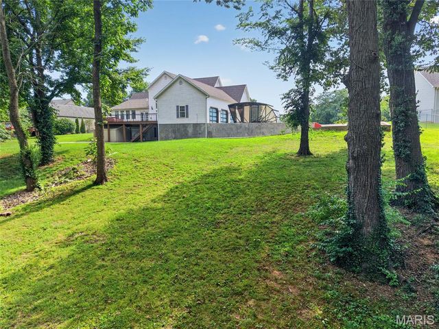 412 Willow Creek Drive, Farmington, MO 63640