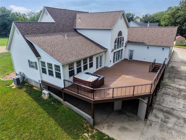 412 Willow Creek Drive, Farmington, MO 63640