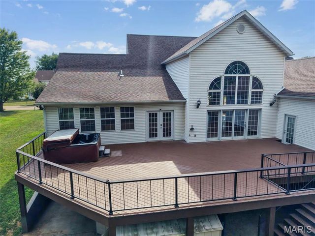 412 Willow Creek Drive, Farmington, MO 63640