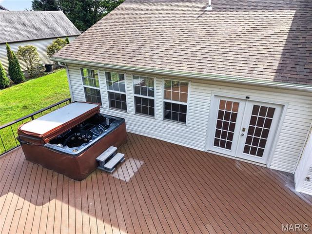 412 Willow Creek Drive, Farmington, MO 63640
