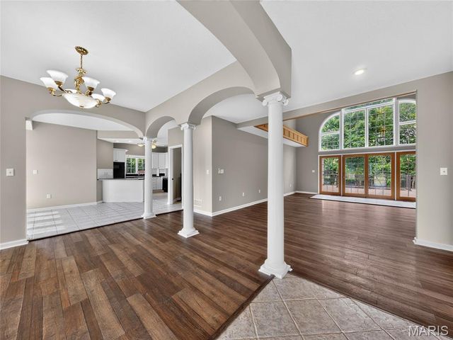 412 Willow Creek Drive, Farmington, MO 63640