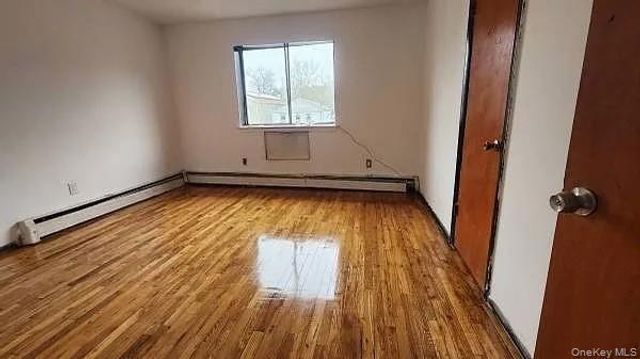 3315 Radcliff Avenue, Bronx, NY 10469