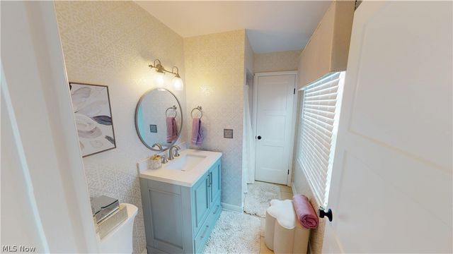 3857 Silver Wood Drive, Stow, OH 44224