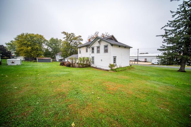 260 E 15th St, Saint Charles, MN 55972