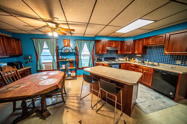 260 E 15th St, Saint Charles, MN 55972