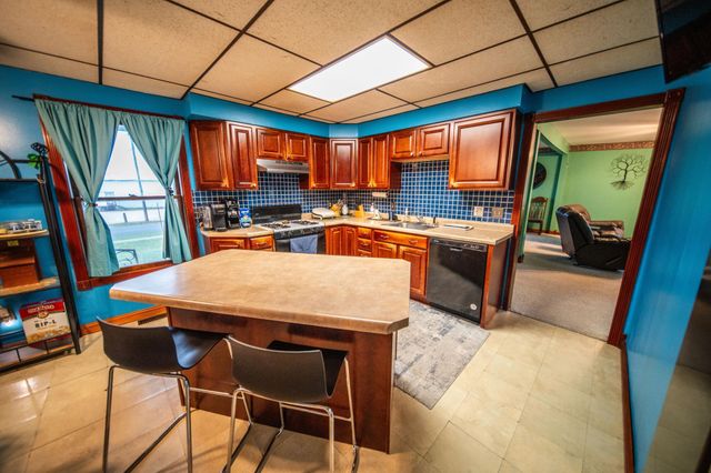 260 E 15th St, Saint Charles, MN 55972